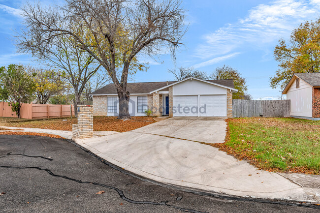 2822 Meadow River in San Antonio, TX - Foto de edificio - Building Photo