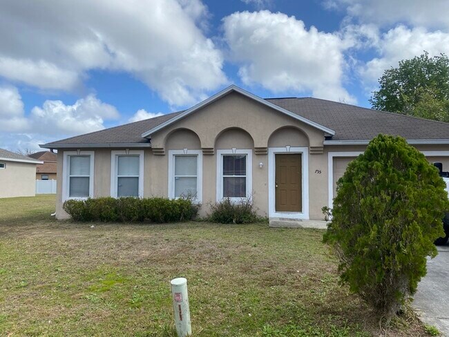 property at 755 Palaiseau Ct