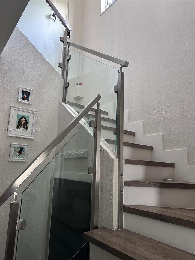 3538 SW 17th St in Miami, FL - Building Photo - Building Photo