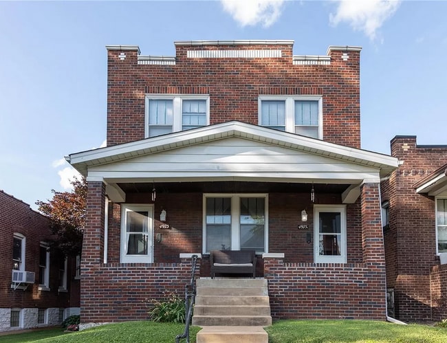 4975 Loughborough Ave, Unit 2nd Floor