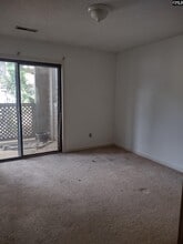 1005 Village Creek Dr in Columbia, SC - Building Photo - Building Photo