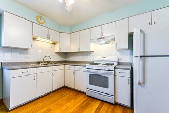 3814 N Harlem Ave, Unit 3E in Chicago, IL - Building Photo - Building Photo