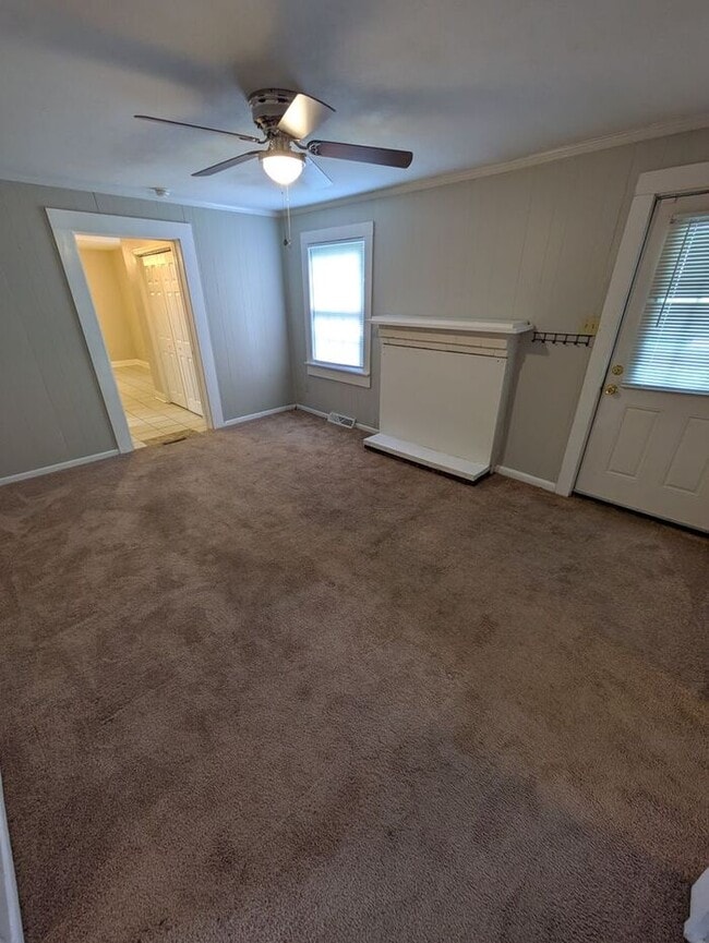 1806 17th St NE in Hickory, NC - Building Photo - Building Photo