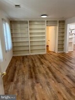 3605 Dundee Driveway in Chevy Chase, MD - Building Photo