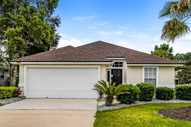 property at 1525 Ashleigh St