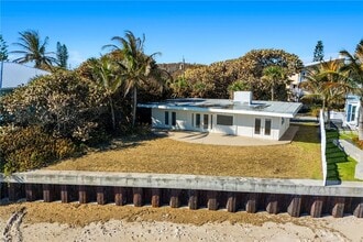 9556 Doubloon Dr in Vero Beach, FL - Building Photo - Building Photo