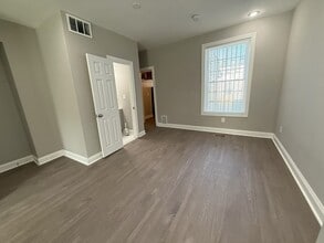 422 N East Ave in Baltimore, MD - Building Photo - Building Photo