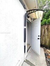 6730 Charleston St in Hollywood, FL - Building Photo - Building Photo