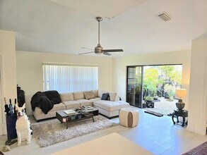 1705 Mariners Cove in Fort Pierce, FL - Foto de edificio - Building Photo