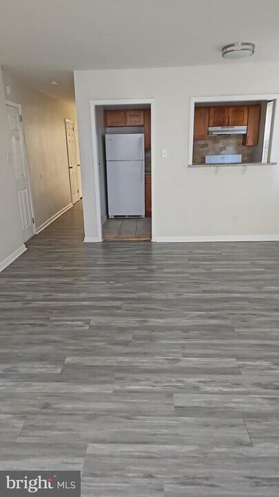 223 Central Ave in Cheltenham, PA - Building Photo
