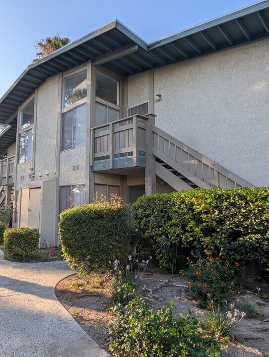 1800 E Old Ranch Rd in Colton, CA - Building Photo