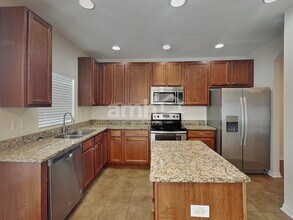 12520 Belcroft Dr in Riverview, FL - Foto de edificio - Building Photo