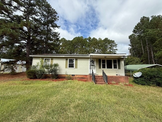 property at 36 Freebird Ln