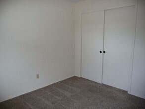 1088 Juniper St N in Keizer, OR - Building Photo - Building Photo