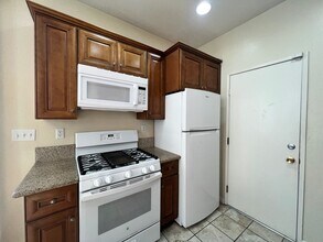 11033 Caminito Arcada in San Diego, CA - Building Photo - Building Photo