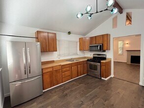 10048 Canyon Rd in Forestville, CA - Building Photo - Building Photo
