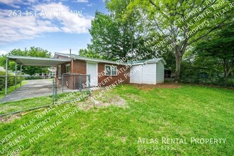263 1st Ave NW in Graysville, AL - Foto de edificio - Building Photo