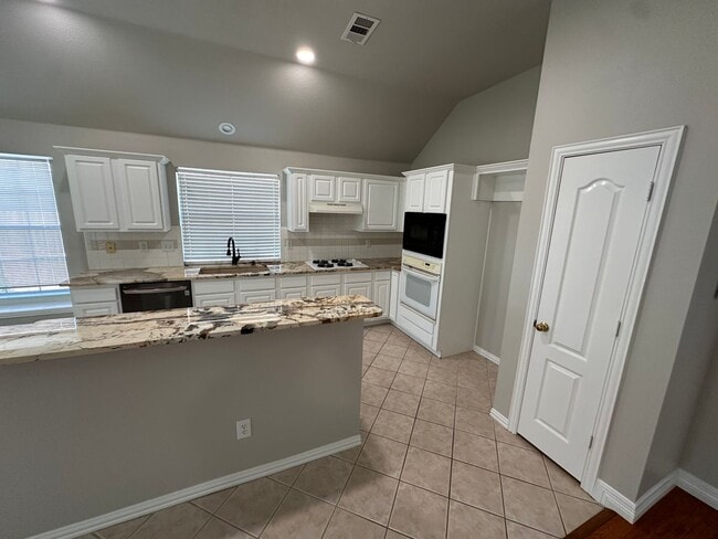 property at 2416 Kariba Ln