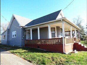 298 W US Highway 150 in Fredericksburg, IN - Building Photo - Building Photo