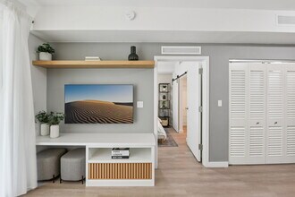 Resia North City in Fort Worth, TX - Building Photo - Building Photo