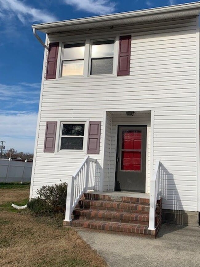 property at 13147 Lee Ave