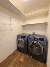 8111 E 36th Ave in Anchorage, AK - Building Photo - Building Photo