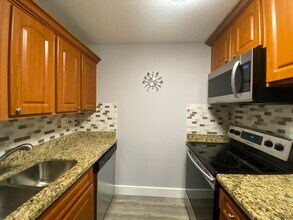 4140 NW 90th Ave in Coral Springs, FL - Building Photo - Building Photo