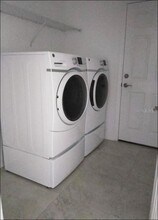 1704 Nature View Dr in Lutz, FL - Building Photo - Building Photo