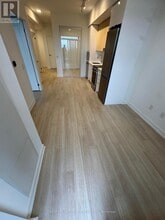 5105 Hurontario St in Mississauga, ON - Building Photo - Building Photo