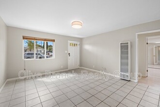 12827 Rubens Ave in Los Angeles, CA - Foto de edificio - Building Photo