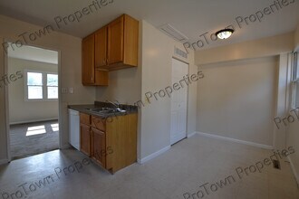 401 S Reed St in Joliet, IL - Building Photo - Building Photo