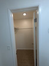 6612 Sylmar Ave in Los Angeles, CA - Building Photo - Building Photo