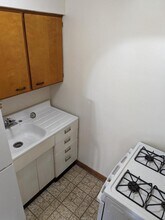 2 James Pl in Bloomington, IL - Building Photo - Building Photo