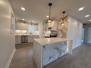 2763 Catalina Ave in Charlotte, NC - Building Photo - Building Photo