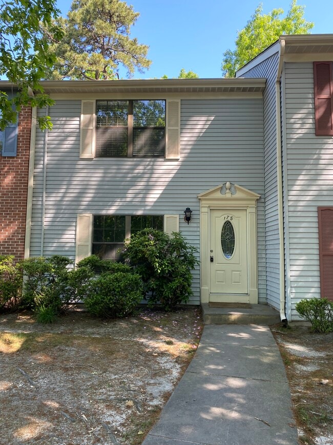 property at 178 Patriots Ct