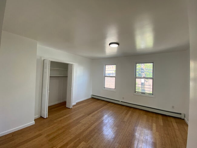 23 Belmont Ave in Paterson, NJ - Building Photo - Building Photo