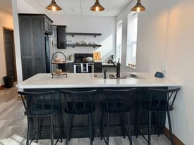 902 9th St in Tell City, IN - Building Photo