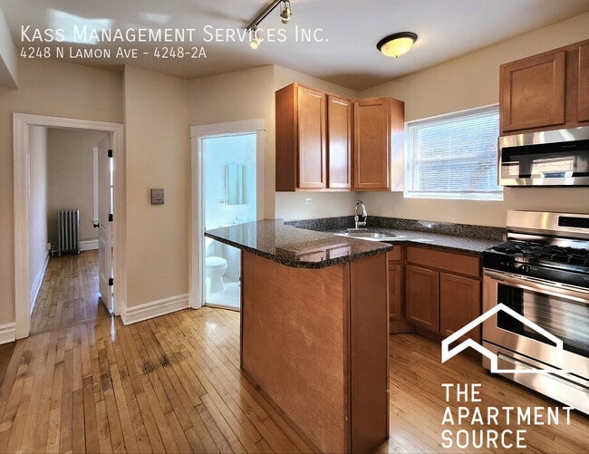 4248 N Lamon Ave in Chicago, IL - Foto de edificio - Building Photo