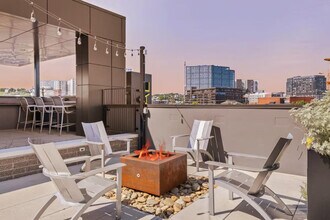 505 16th Ave S in Nashville, TN - Building Photo - Building Photo