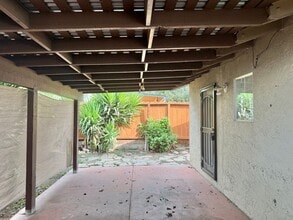 9 Line St in Hollister, CA - Building Photo - Building Photo