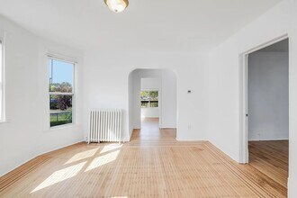 2124 Fremont Ave N in Minneapolis, MN - Building Photo - Building Photo