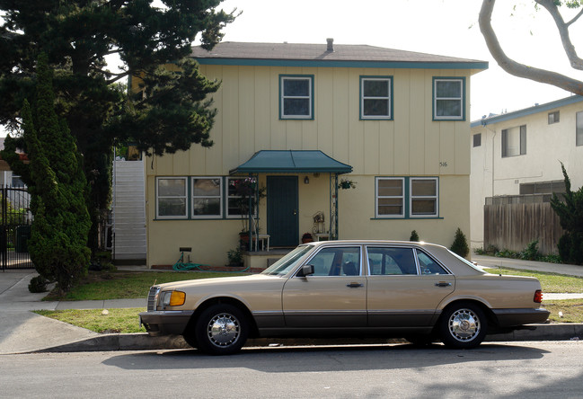 516 S Flower St in Inglewood, CA - Building Photo - Building Photo