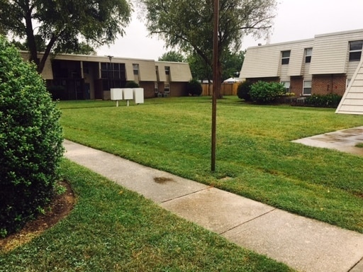 11 Leo Ct in Newport News, VA - Foto de edificio - Building Photo