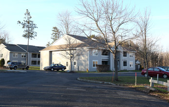 Patrick Court in Phoenix, NY - Building Photo - Building Photo