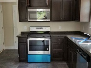 649 Piedmont Ave in Hinesville, GA - Building Photo - Building Photo
