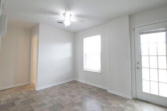 606 Artic Ave in Oak Grove, KY - Building Photo - Building Photo