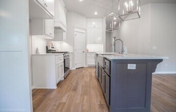 9225 NW 86th St in Yukon, OK - Building Photo - Building Photo