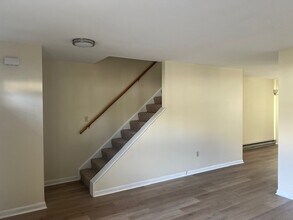 76 Queen Ave in Enola, PA - Building Photo - Building Photo