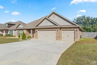 5065 Wheeler Way in Pensacola, FL - Building Photo - Building Photo