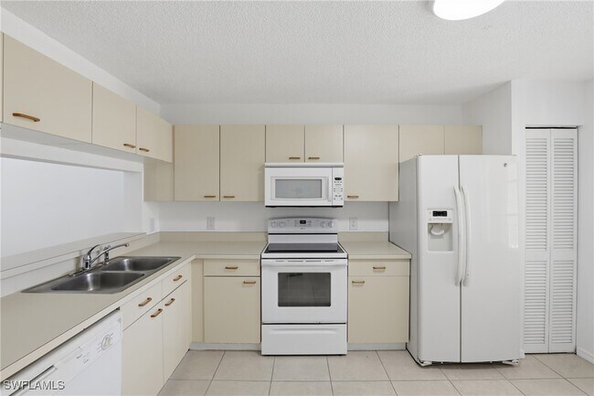 property at 7762 Jewel Ln